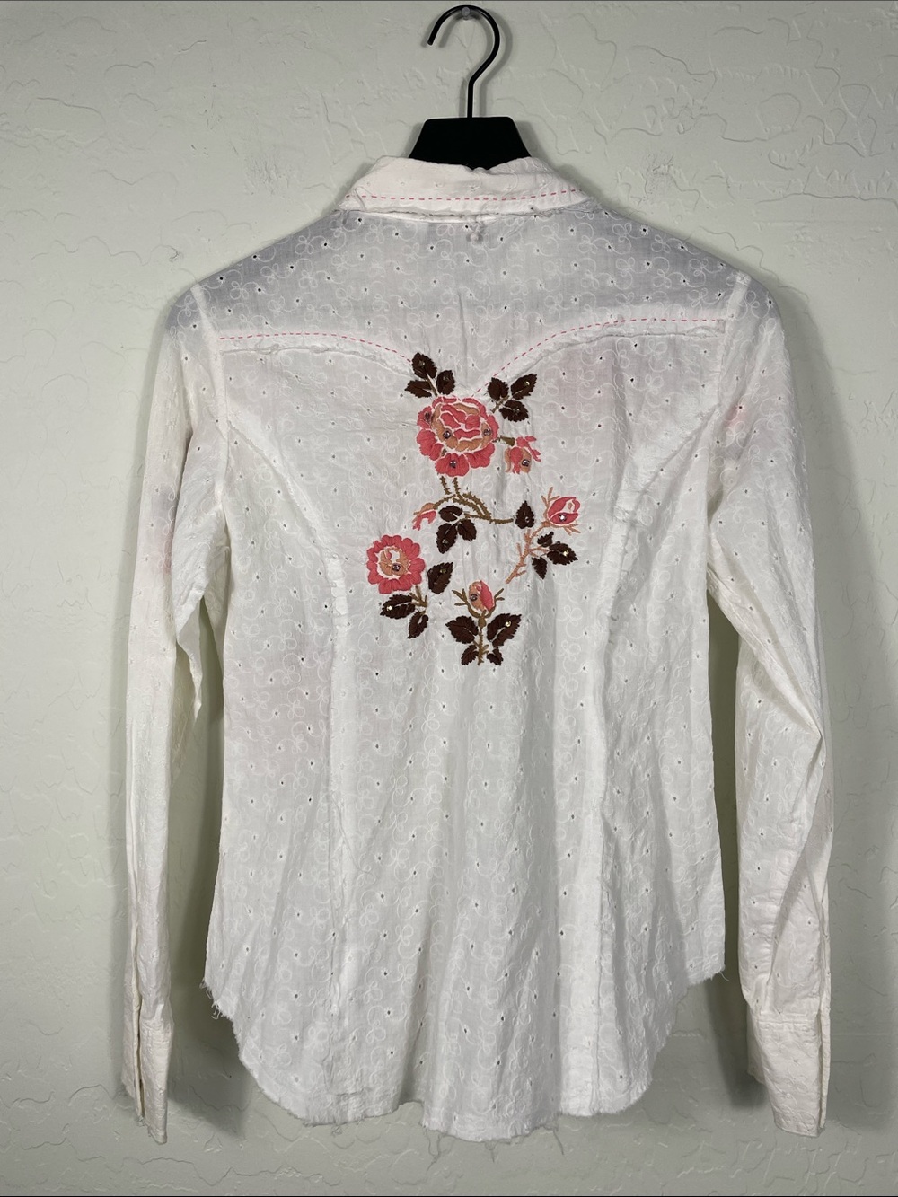 Roper White Eyelet Button-Down Shirt with Pink Floral Embroidery - Picture 2 of 8